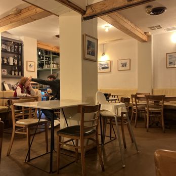 La Taverneta - Mediterranean Near Me - Barcelona, B La Taverneta - Mediterranean Near Me - Barcelona, B