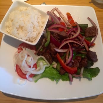 Benley Vietnamese Kitchen - Shaken filet - super tender and loaded with crunchy, flavorful peppers and onions. - Vietnamese Near Me - Long Beach, California Benley Vietnamese Kitchen - Shaken filet - super tender and loaded with crunchy, flavorful peppers and onions. - Vietnamese Near Me - Long Beach, California