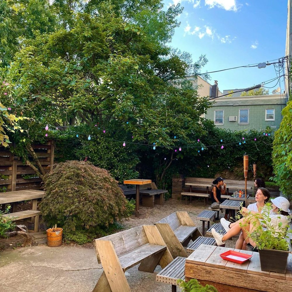 BLINKY’S BAR Updated October 2024 32 Photos & 27 Reviews 609