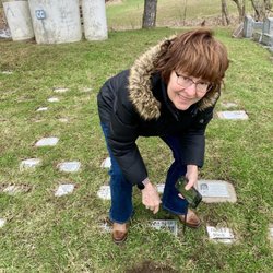 Final Gift - Pine Rest Pet Cemetery - Pet Cemetery