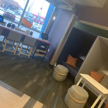 Tru by Hilton York - Lobby seating - Hotels Near Me - York, Pennsylvania Tru by Hilton York - Lobby seating - Hotels Near Me - York, Pennsylvania