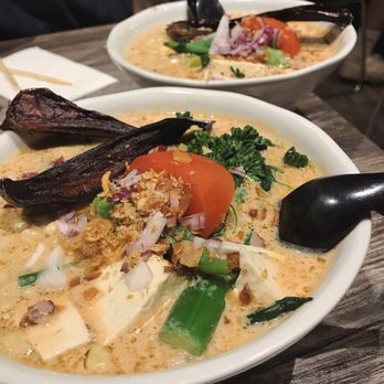 Nikka Ramen - Vegetarian Ramen w Thick noodles! #TeamThick - Ramen Near Me - Goleta, California
