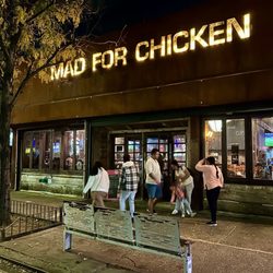 Mad For Chicken - Sunnyside - Outside