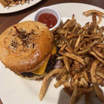 Local Goat - Bacon Cheeseburger - Burgers Near Me - Ooltewah, Tennessee Local Goat - Bacon Cheeseburger - Burgers Near Me - Ooltewah, Tennessee
