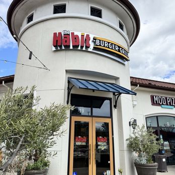 Habit Burger & Grill - Salad Near Me - Santa Clara, California Habit Burger & Grill - Salad Near Me - Santa Clara, California