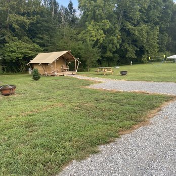 Mecca Camp Resort - Volleyball area and glamping tents then openspace for tents - RV Parks Near Me - Tellico Plains, Tennessee Mecca Camp Resort - Volleyball area and glamping tents then openspace for tents - RV Parks Near Me - Tellico Plains, Tennessee