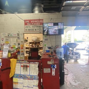 711 Auto Repair Shop - Spacious - Auto Repair Near Me - The Bronx, New York 711 Auto Repair Shop - Spacious - Auto Repair Near Me - The Bronx, New York