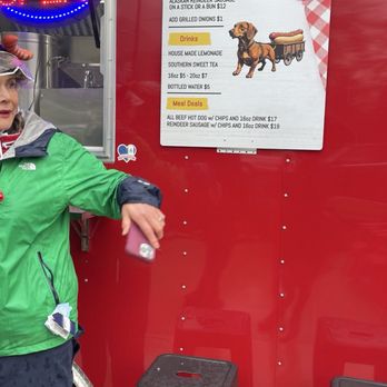 Skagway Weenie Wagon - Food Trucks Near Me - Skagway, Alaska