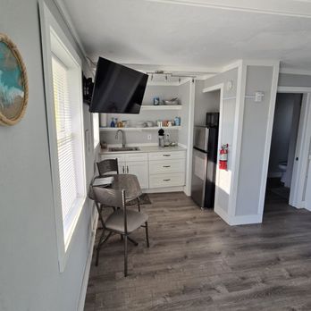 Anglers Inn - Good sized and all the amenities - Vacation Rentals Near Me - Matlacha, Florida Anglers Inn - Good sized and all the amenities - Vacation Rentals Near Me - Matlacha, Florida
