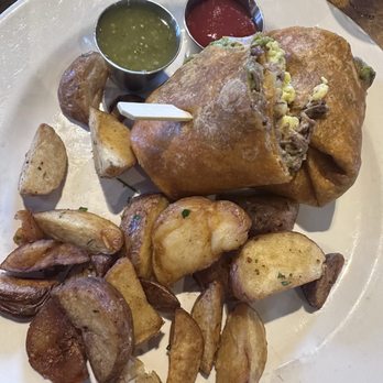 Union Kitchen and Tap Encinitas - SHORT RIB BREAKFAST BURRITO - New American Near Me - Encinitas, California Union Kitchen and Tap Encinitas - SHORT RIB BREAKFAST BURRITO - New American Near Me - Encinitas, California