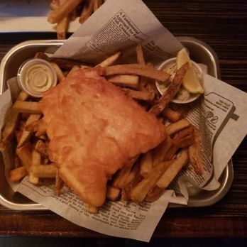 Harbour Street Fish Bar - Halibut and chips - Fish & Chips Near Me - Collingwood, Ontario