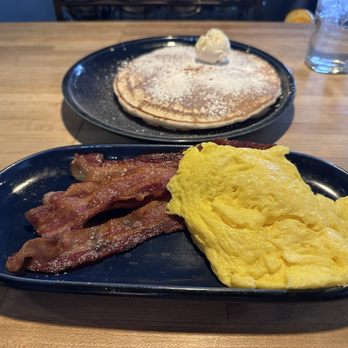FUMO Restaurant & Bar - Logger's skillet replaced roasted potatoes with a pancake. - Breakfast & Brunch Near Me - Incline Village, Nevada