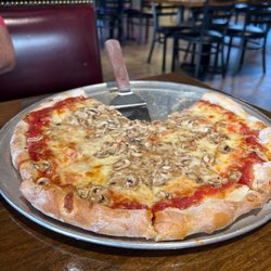 Shoe's Pizza - Medium mushroom pizza