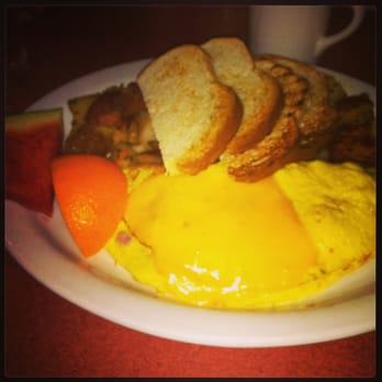 Margie's Diner - Ham + cheese omelet - Diners Near Me - Paso Robles, California