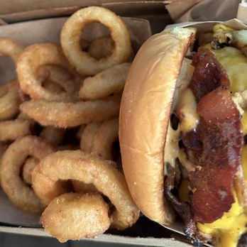 Smash Papas - The western - Burgers Near Me - Riverside, California