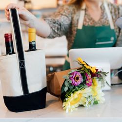 Boards & Beez - Fresh flowers on Fridays