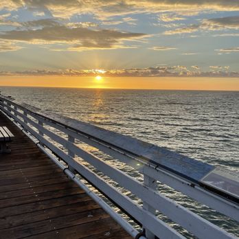T-Street - Walking down the pier just before sunset - Beaches Near Me - San Clemente, California T-Street - Walking down the pier just before sunset - Beaches Near Me - San Clemente, California