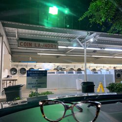 Sud's World Coin Laundry - Laundry outside