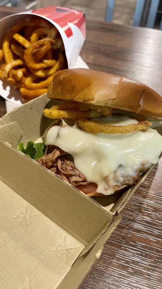 ARBY’S Updated August 2024 González Giusti Ave 2, Guaynabo, Puerto