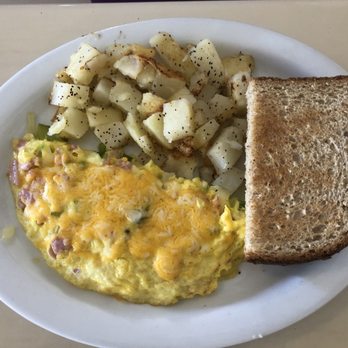 Gema's Cafe - Denver Omelet - Coffee & Tea Near Me - Beatty, Nevada Gema's Cafe - Denver Omelet - Coffee & Tea Near Me - Beatty, Nevada