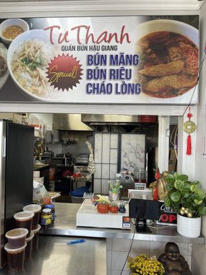 Tu Thanh by null