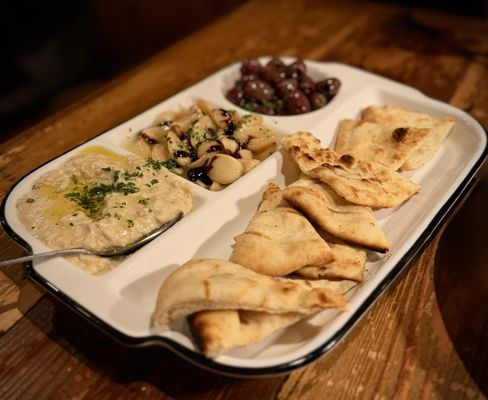 Treehouse Café by null