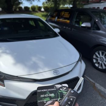 Fast Mobile Locksmith - 2018 Ford F-150 all keys lost. New flip key cut & programmed mobile same-day service, fast response, lower price than dealership. - Keys & Locksmiths Near Me - Gaithersburg, Maryland Fast Mobile Locksmith - 2018 Ford F-150 all keys lost. New flip key cut & programmed mobile same-day service, fast response, lower price than dealership. - Keys & Locksmiths Near Me - Gaithersburg, Maryland