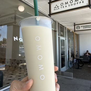 OMOMO Tea Shoppe - Oolong milk tea - Bubble Tea Near Me - Tustin, California