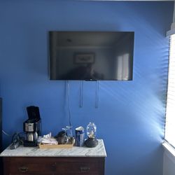Tides Inn - Tv