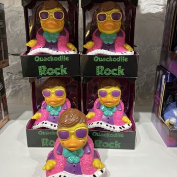 Le Petit Duck Shoppe - Toy Stores Near Me - Montreal, Quebec Le Petit Duck Shoppe - Toy Stores Near Me - Montreal, Quebec