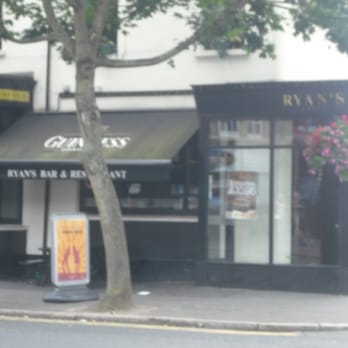 Ryan's Bar & Restaurant - Bars Near Me - Belfast, BFS