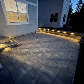 Poul's Landscaping & Nursery - a patio at night - Landscaping Near Me - Long Grove, Illinois Poul's Landscaping & Nursery - a patio at night - Landscaping Near Me - Long Grove, Illinois