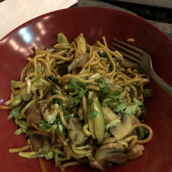 Sherpa Kitchen - Veg Noddles - Himalayan/Nepalese Near Me - Portland, Oregon