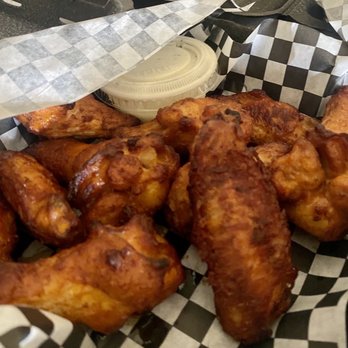 Simple Simon's Pizza - Traditional Wings, hot and spicy - Pizza Near Me - Farmington, Arkansas