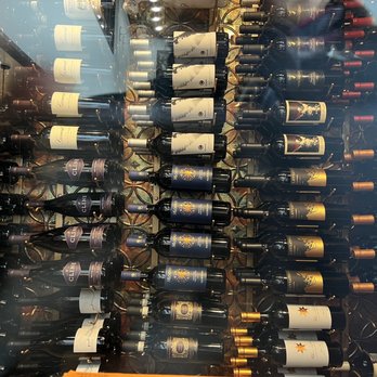 Ceron Kitchen - Vino! - New American Near Me - Alameda, California