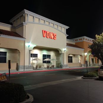 Vons - Grocery Near Me - Riverside, California