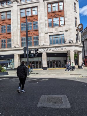 Marks & Spencer by null