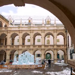 Landhaus - Eiskrippe im großen Landhaushof Graz 2025; italienischer Flair mitten in Graz