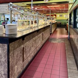 Mai Tai - Long buffet area