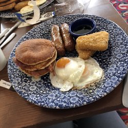 The Holland Tringham - American breakfast