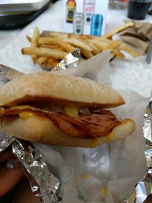 BOZ'S Burger Bistro by null