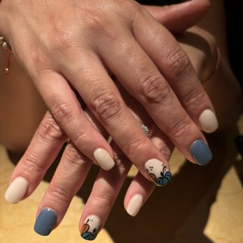 Momo Nail Spa - Nail Salons Near Me - Pembroke Pines, Florida