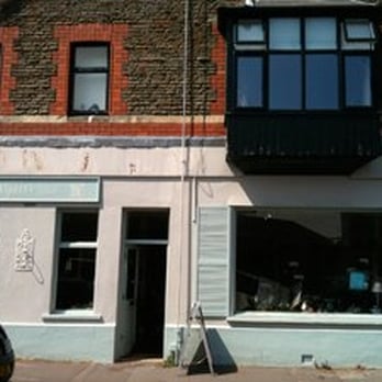 Wyatt's Home and Garden - Antiques Near Me - Cardiff, CRF