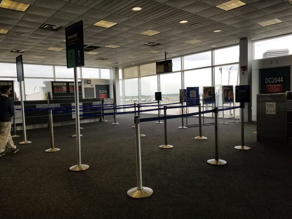 UNITED AIRLINES - Updated December 2025 - 58 Photos & 83 Reviews - 8000 Essington Ave, Philadelphia, Pennsylvania - Airlines - Phone Number - Yelp