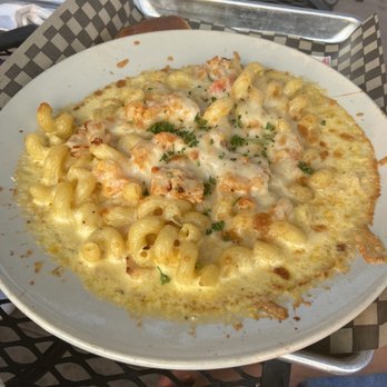 CJ's Beach House - Shrimp and lobster Mac and cheese - Seafood Near Me - Blaine, Washington