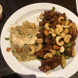 China Garden - Cashew chicken lunch special.