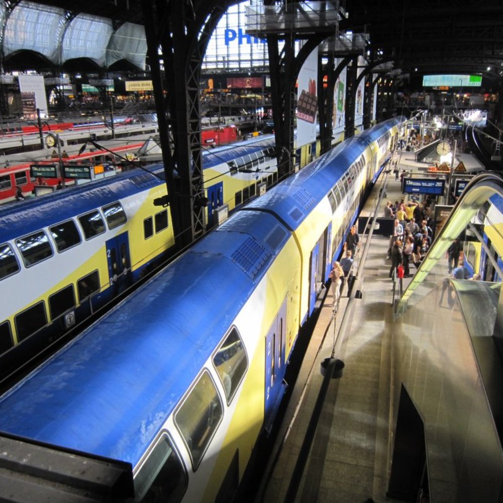 Hamburg Hauptbahnhof - Train Stations Near Me - Hamburg, HH