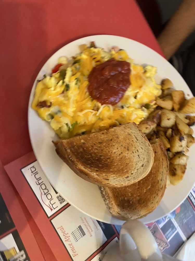 EGGS UP RESTAURANT Updated August 2024 100 Photos & 64 Reviews
