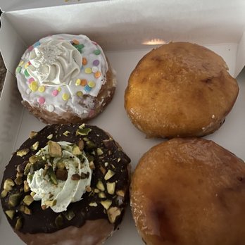 Mojo Donuts - Donuts Near Me - Pembroke Pines, Florida Mojo Donuts - Donuts Near Me - Pembroke Pines, Florida