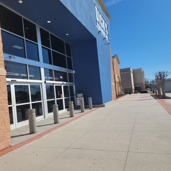 DICK'S Warehouse Sale - Sports Wear Near Me - Midlothian, Virginia DICK'S Warehouse Sale - Sports Wear Near Me - Midlothian, Virginia